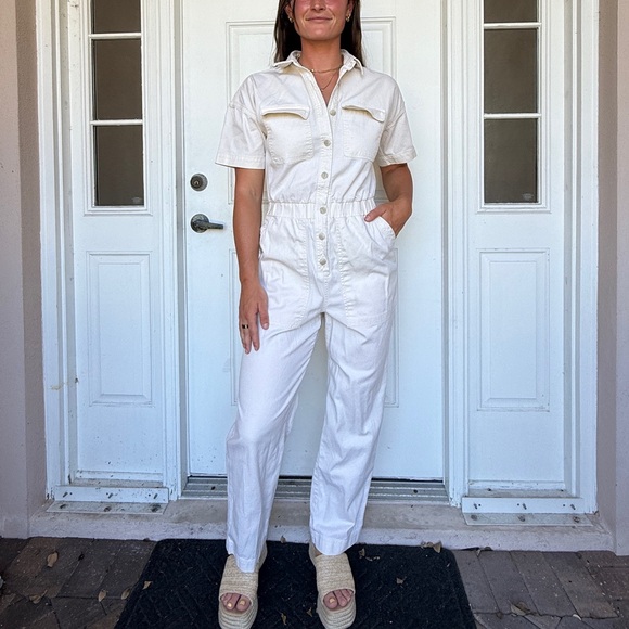 Universal Thread Cream Button-Up Jumpsuit - Picture 2 of 4